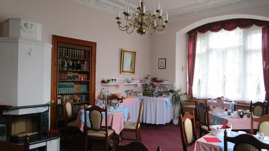 Hotel - Pension Villa Marie 拉德博伊尔 外观 照片